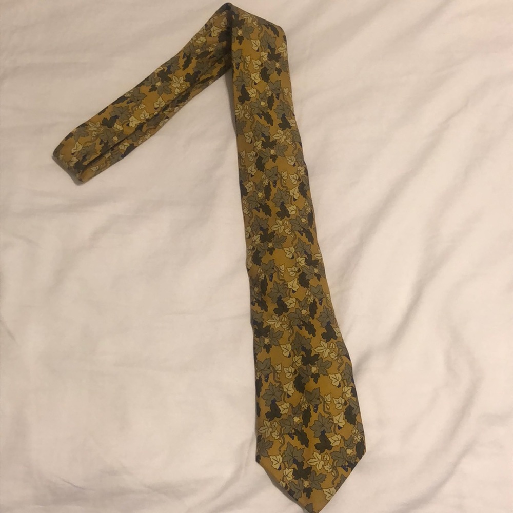 Vintage Hermès tie